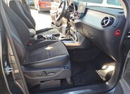 Mercedes-Benz Třídy X 9