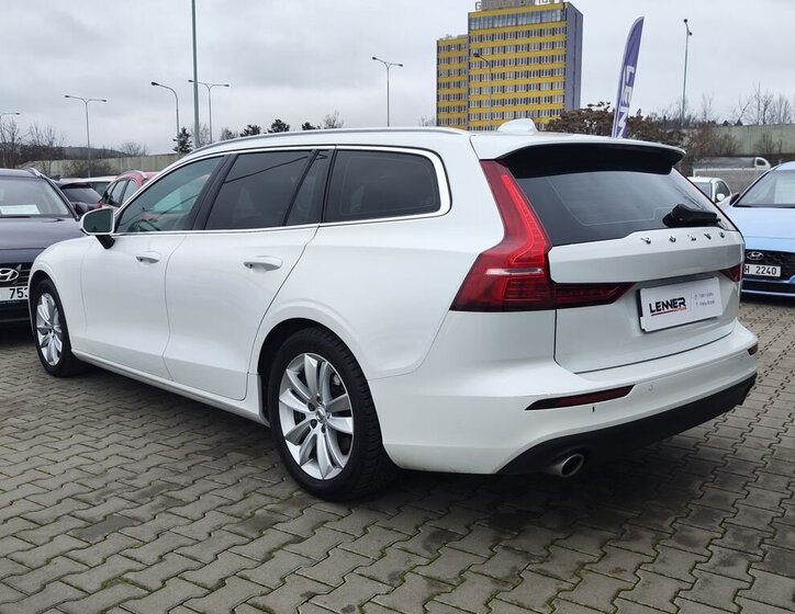 Volvo V60 7