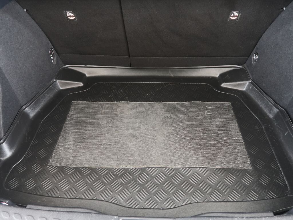 Toyota C-HR SUV / Terénní 1,8 l 72 kw
