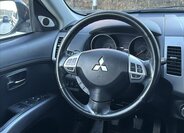 Mitsubishi Outlander SUV / Terénní 2,3 l 130 kw