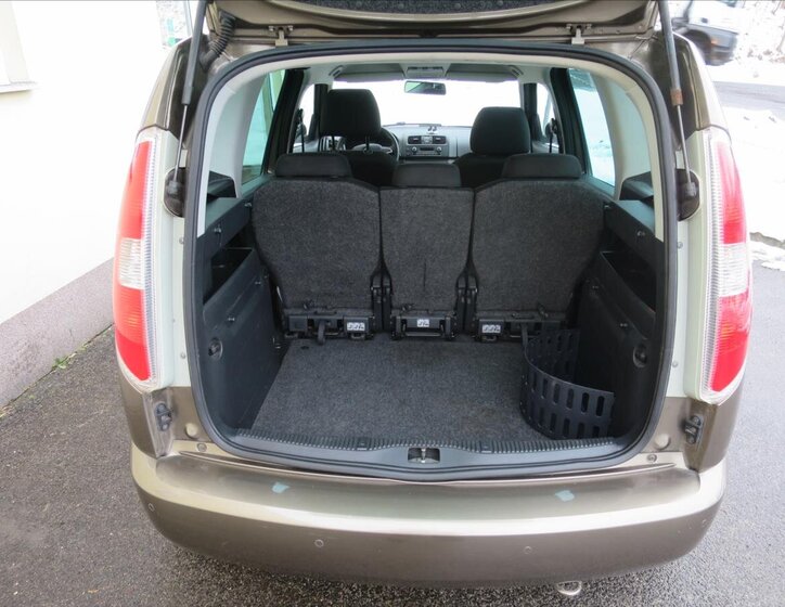 Škoda Roomster Hatchback 1,2 l 77 kw