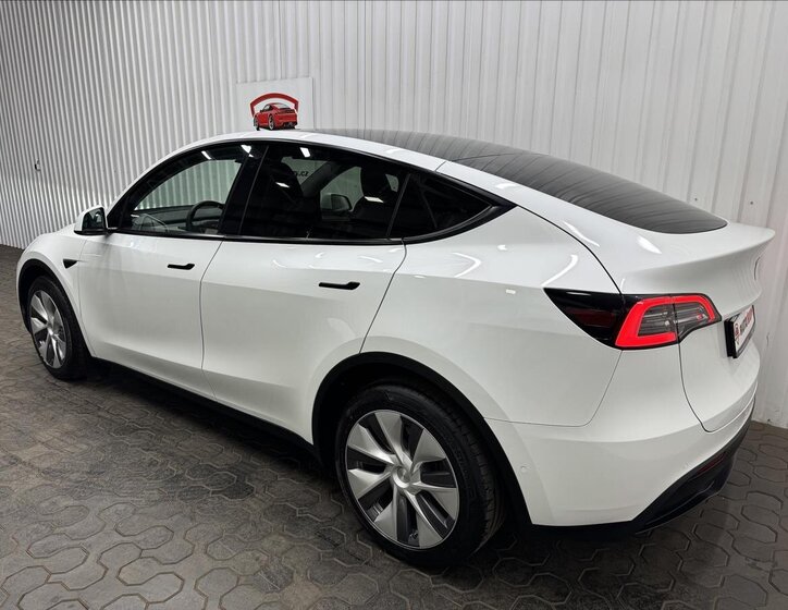 Tesla Model Y SUV 0,0 378 kw