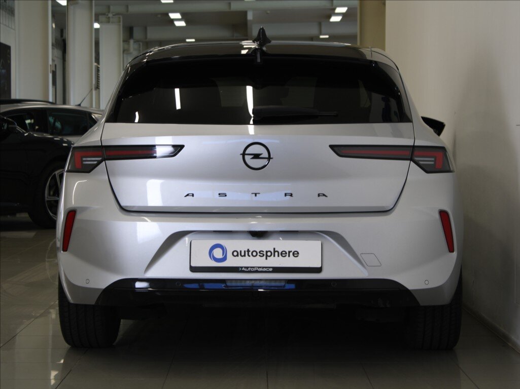 Opel Astra Hatchback 1,2 l 96 kw