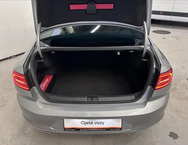 Volkswagen Passat Sedan 2,0 l 162 kw