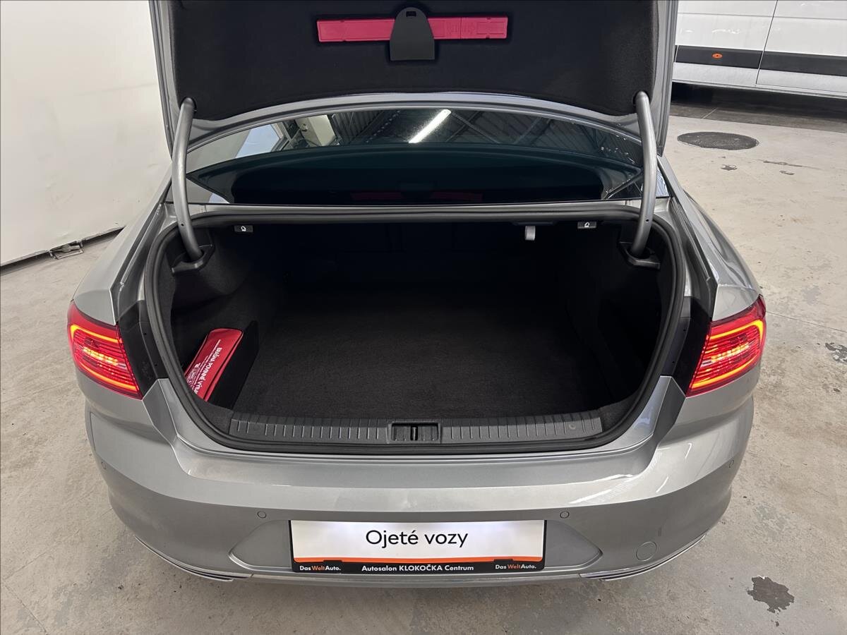 Volkswagen Passat Sedan 2,0 l 162 kw