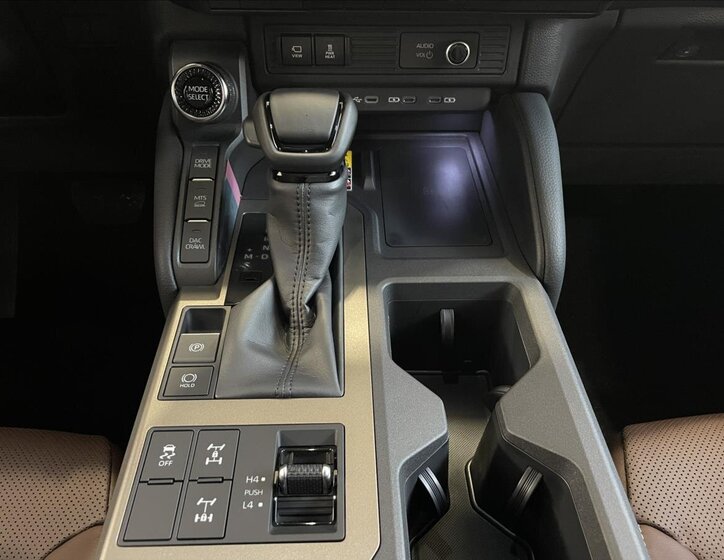 Toyota Land Cruiser SUV 2,8 l 150 kw