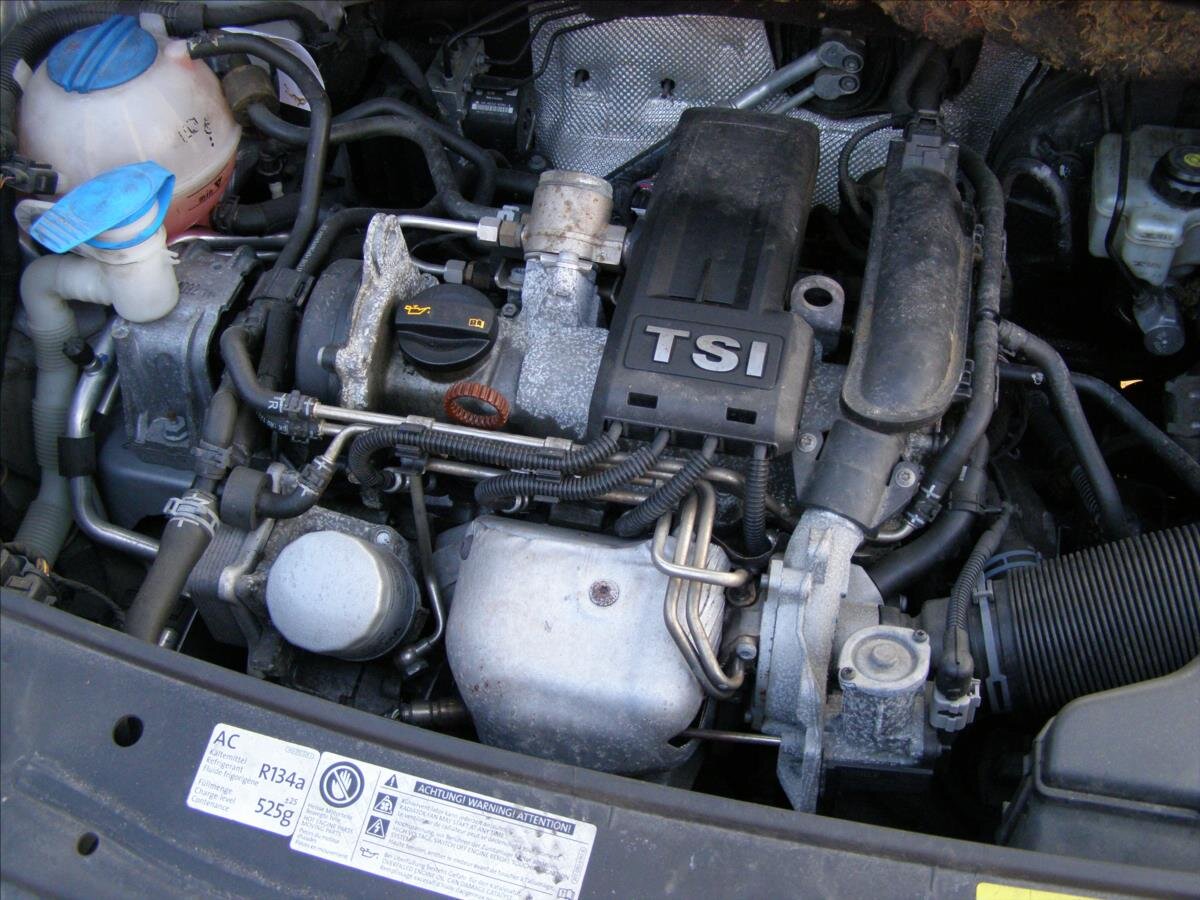 Volkswagen Touran MPV 1,2 l 77 kw