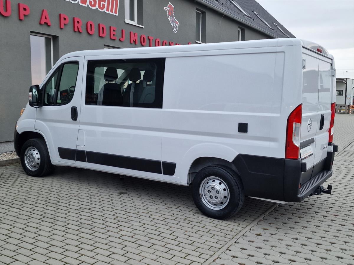 Opel Movano