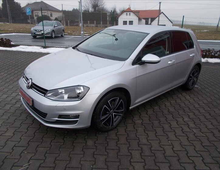 Volkswagen Golf Hatchback 1,6 l 77 kw