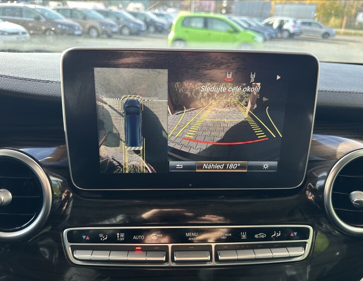 Mercedes-Benz Třídy V 11