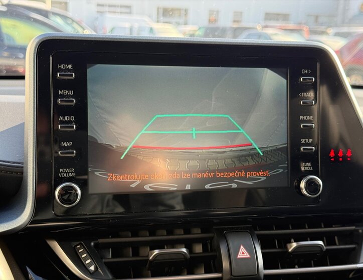 Toyota C-HR SUV 1,8 l 72 kw