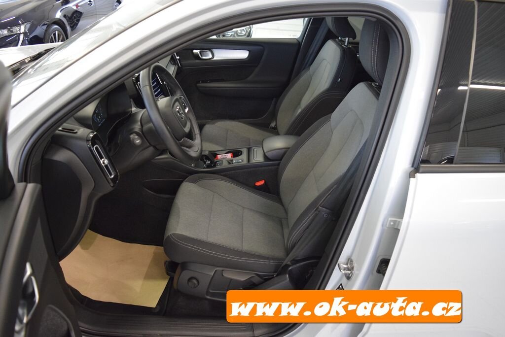 Volvo XC40 SUV 2,0 l 120 kw