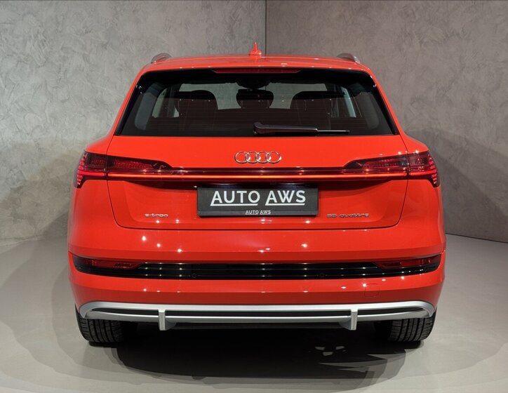Audi e-tron SUV 0,0 300 kw
