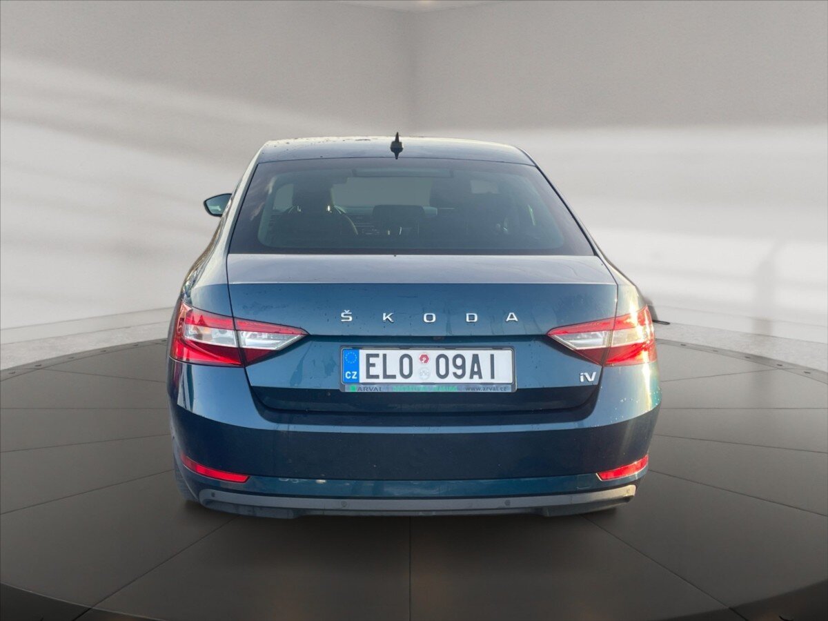 Škoda Superb Liftback 1,4 l 115 kw