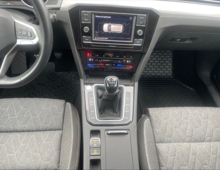 Volkswagen Passat Kombi 1,5 l 110 kw