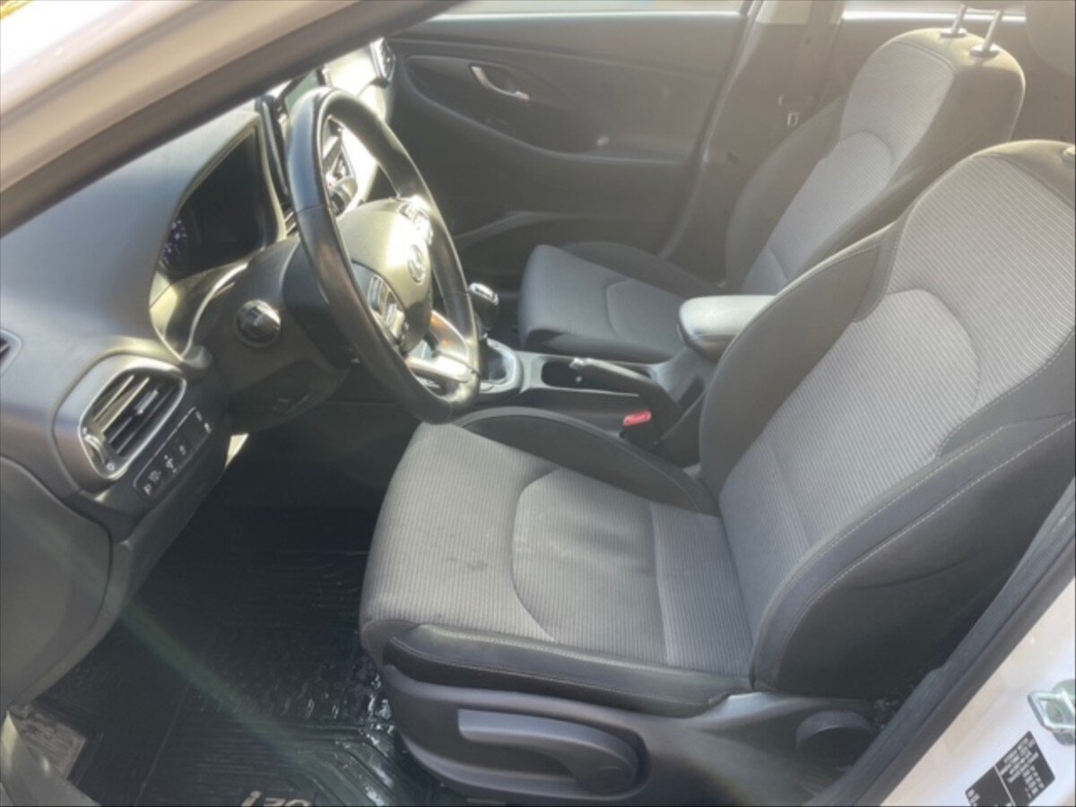 Hyundai i30 Kombi 998,0 88 kw