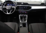 Audi Q3 8