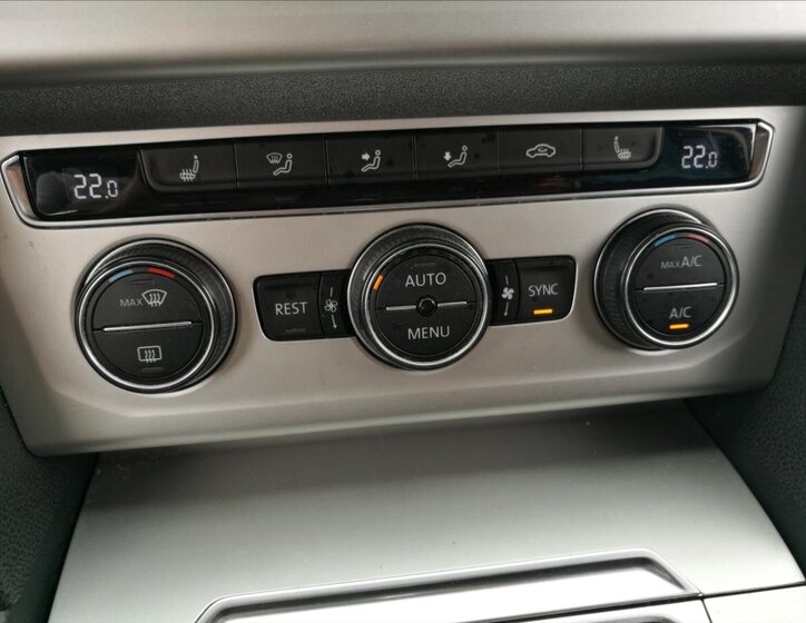 Volkswagen Passat Kombi 2,0 l 110 kw