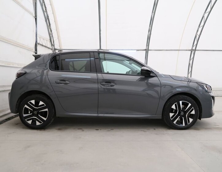 Peugeot 208 Hatchback 1,2 l 74 kw