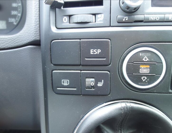 Volkswagen Multivan Kombi 2,5 l 128 kw