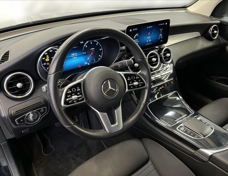 Mercedes-Benz GLC 9
