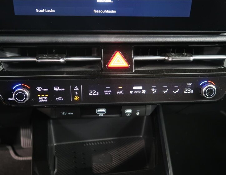 KIA Niro CUV / Crossover 1,6 l 95 kw