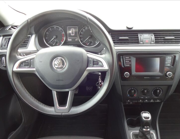 Škoda Rapid Sedan / Limuzína 1,2 l 66 kw