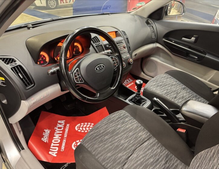 KIA Ceed Hatchback 1,4 l 80 kw