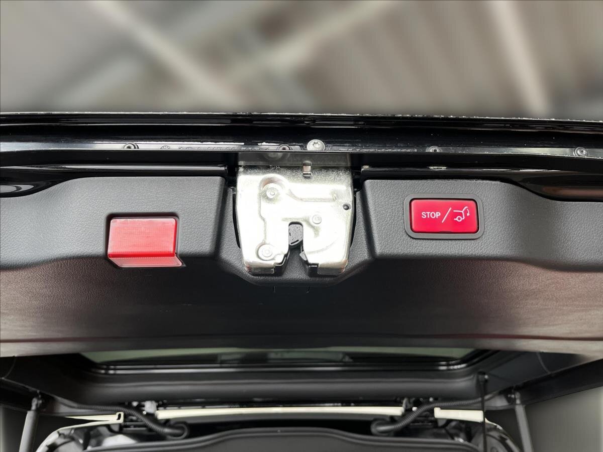 Mercedes-Benz Třídy V MPV 2,0 l 174 kw