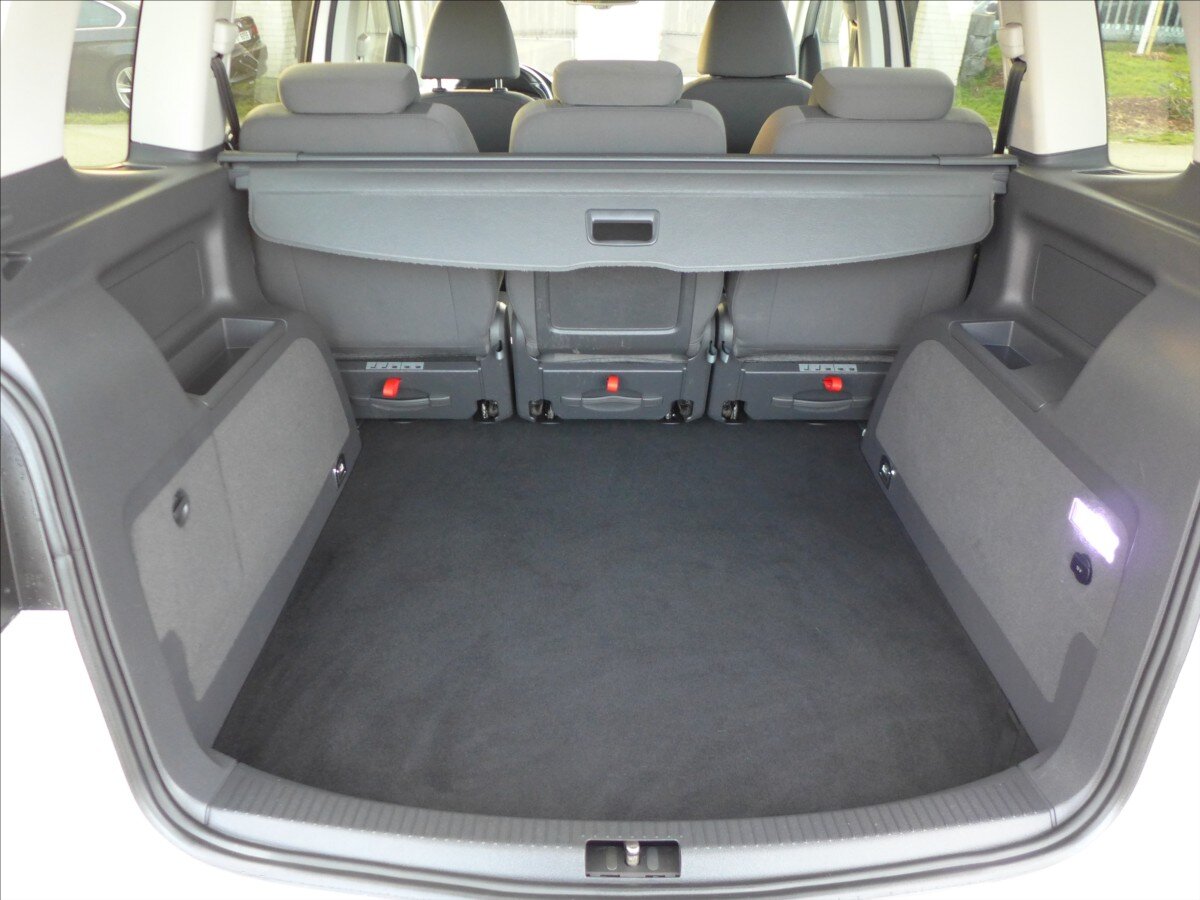 Volkswagen Touran Kombi 1,6 l 77 kw