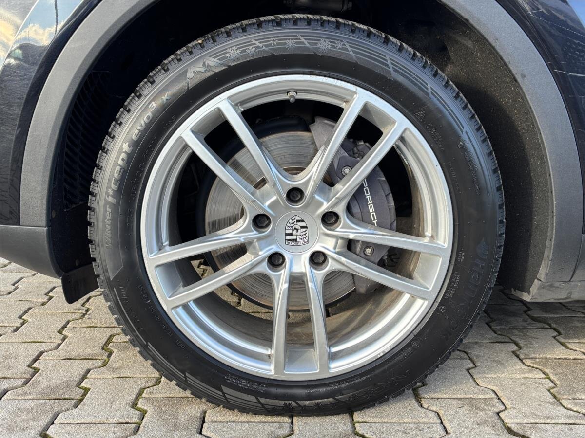 Porsche Cayenne SUV / Terénní 3,0 l 250 kw