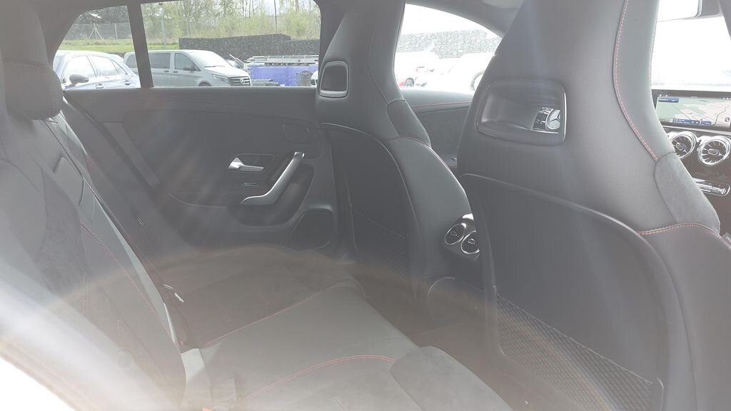 Mercedes-Benz CLA Kombi 1,3 l 120 kw