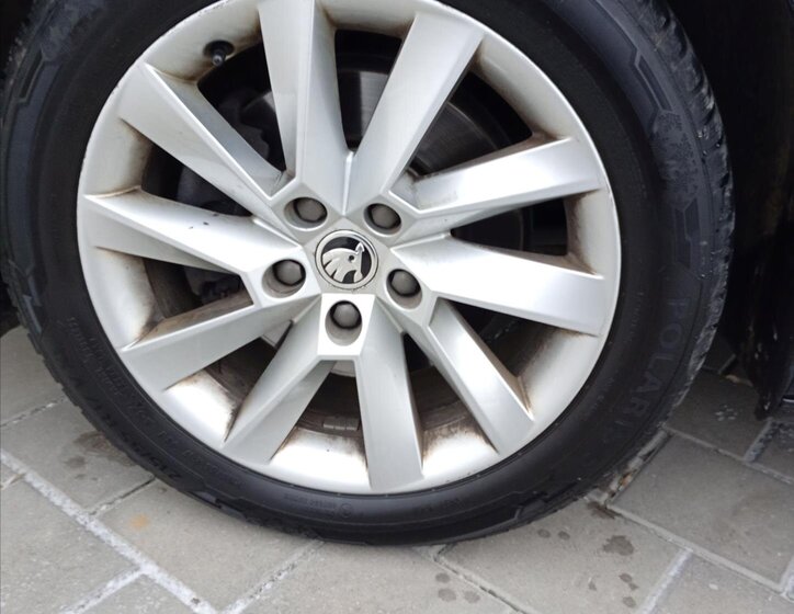 Škoda Superb Kombi 2,0 l 110 kw