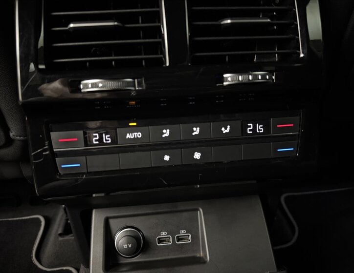 Volkswagen Touareg 47