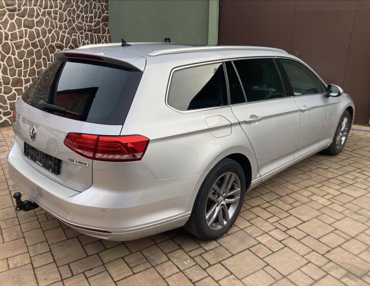 Volkswagen Passat Kombi 1,4 l 110 kw