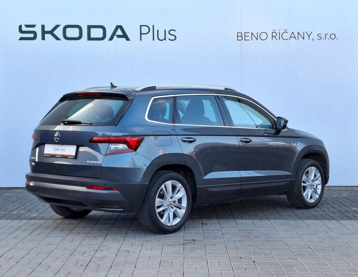 Škoda Karoq SUV / Terénní 1,5 l 110 kw