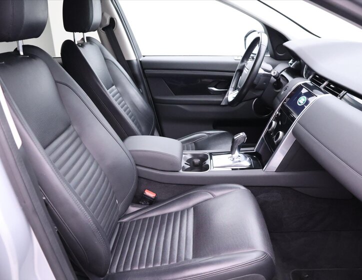 Land Rover Discovery Sport SUV / Terénní 2,0 l 110 kw