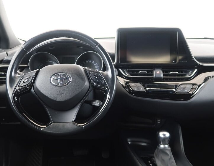 Toyota C-HR SUV / Terénní 1,8 l 72 kw