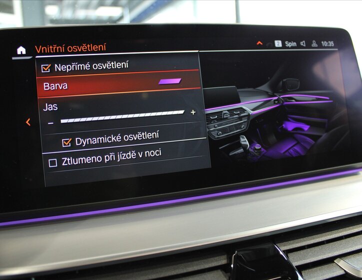 BMW Řada 5 Kombi 3,0 l 210 kw