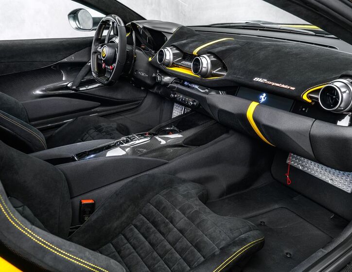 Ferrari 812 9