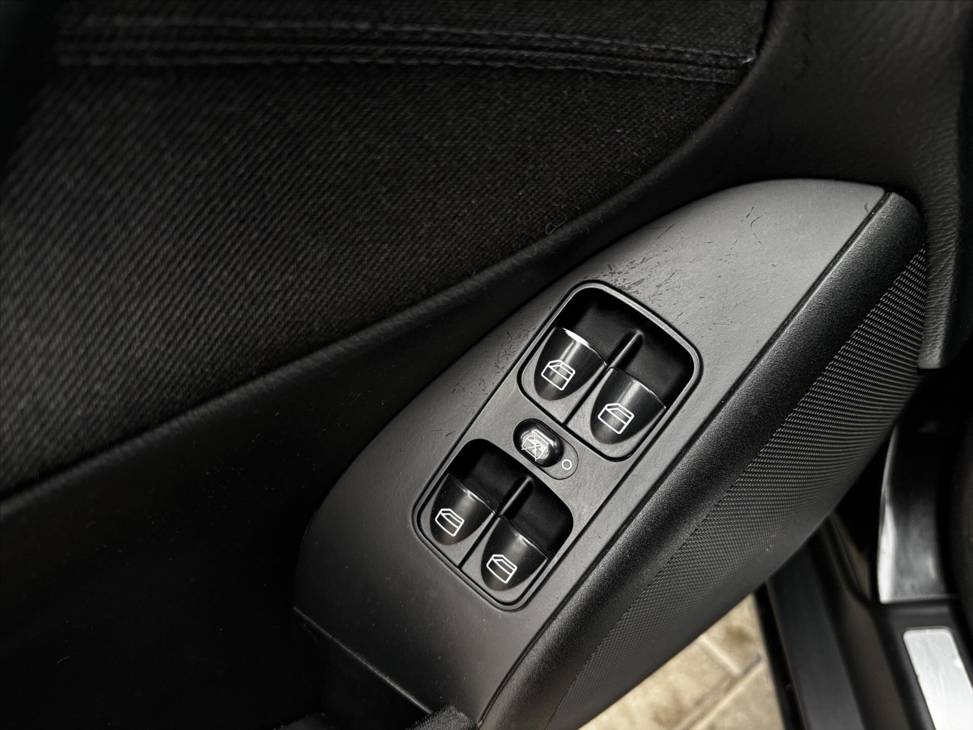 Mercedes-Benz Třídy C Kombi 2,1 l 90 kw