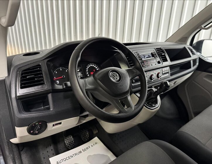 Volkswagen Transporter 16