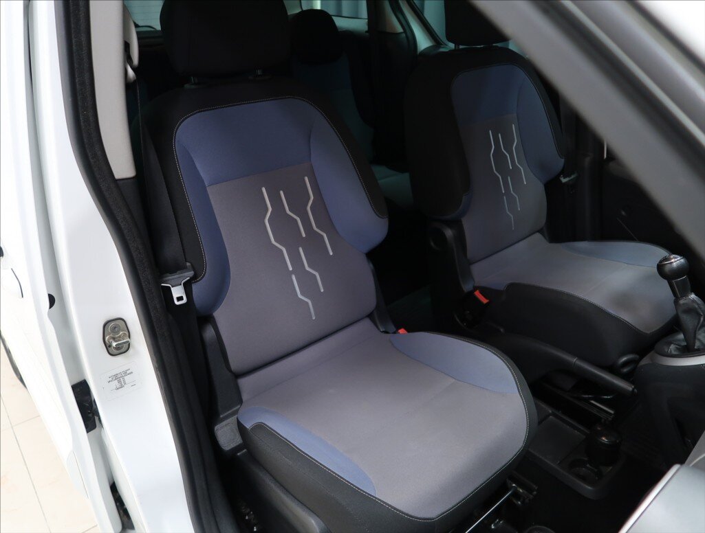 Peugeot Partner Tepee Kombi 1,6 l 55 kw