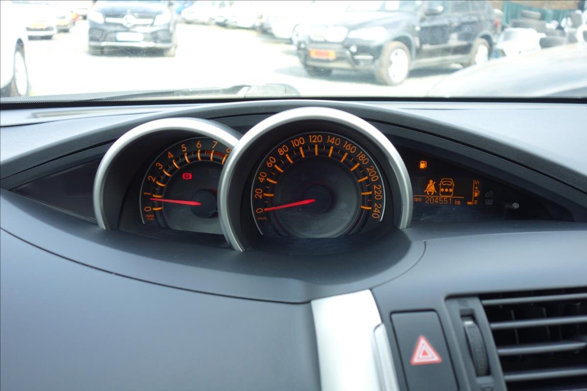 Toyota Verso MPV 1,6 l 97 kw