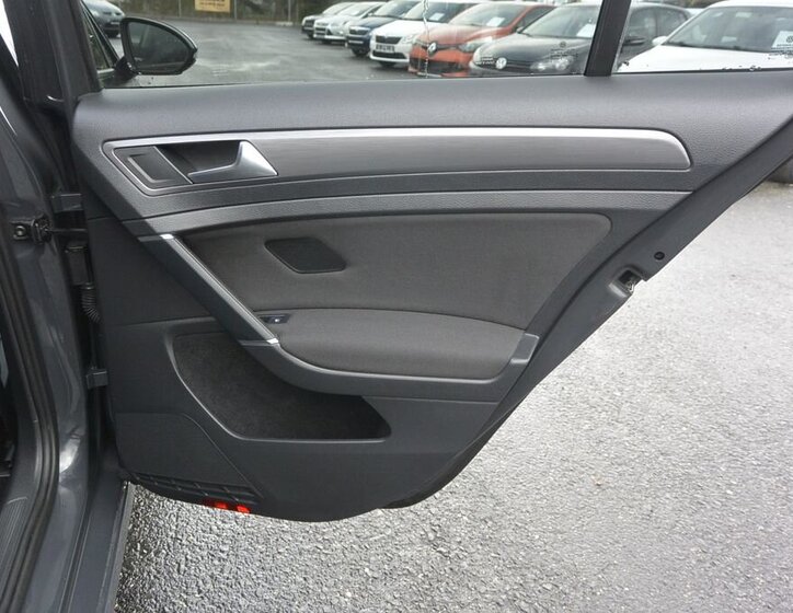 Volkswagen Golf Kombi 2,0 l 110 kw