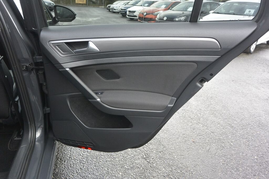 Volkswagen Golf Kombi 2,0 l 110 kw