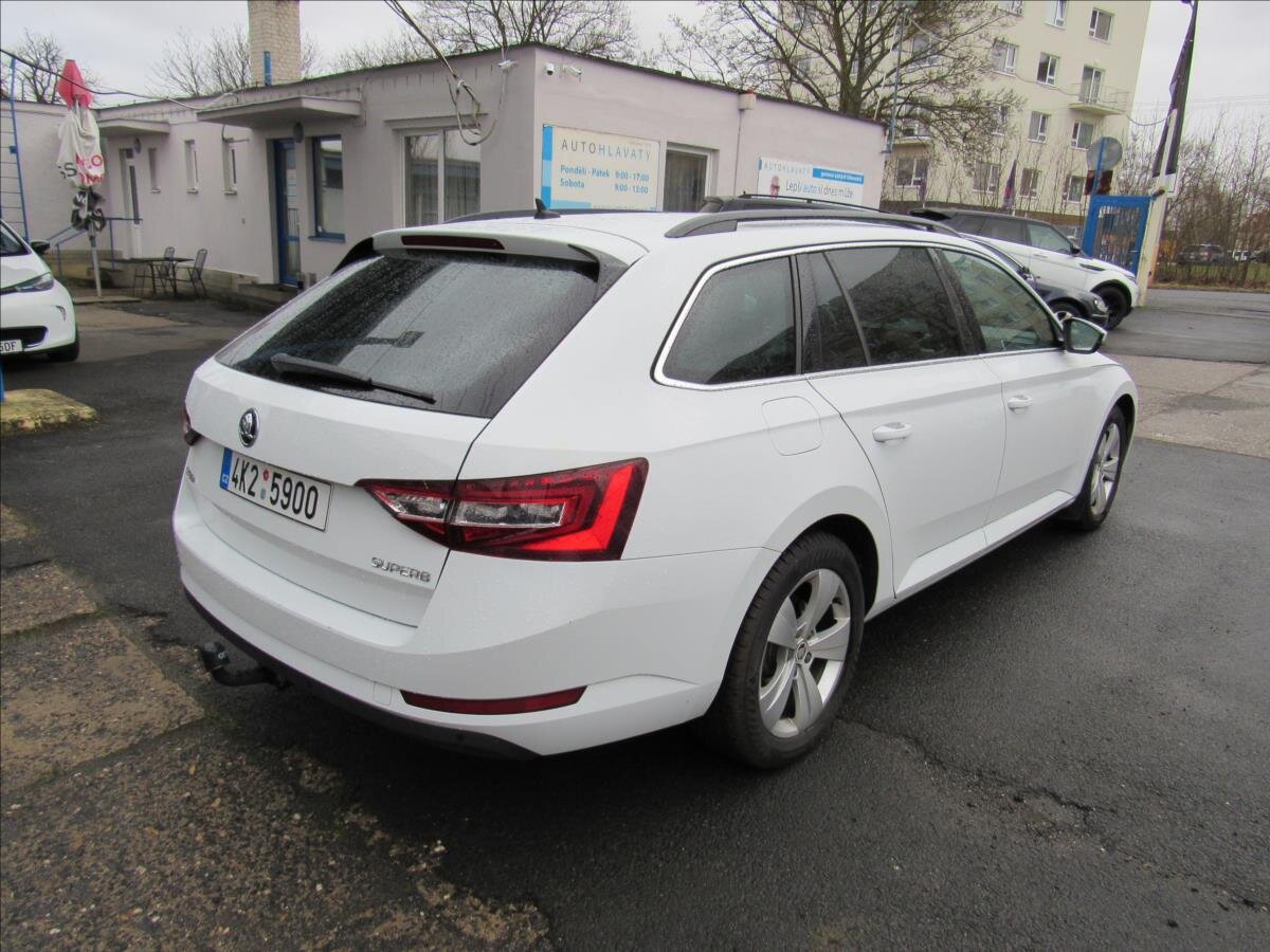 Škoda Superb