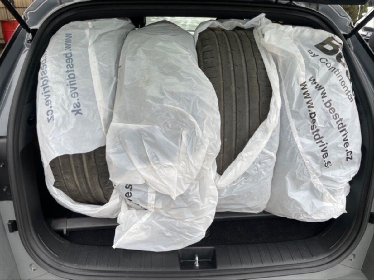 Hyundai Tucson SUV 1,6 l 100 kw