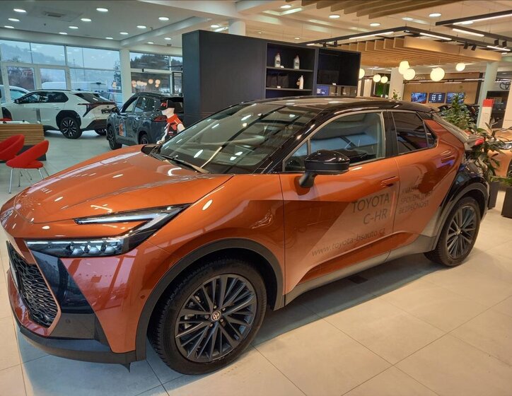 Toyota C-HR Hatchback 2,0 l 112 kw