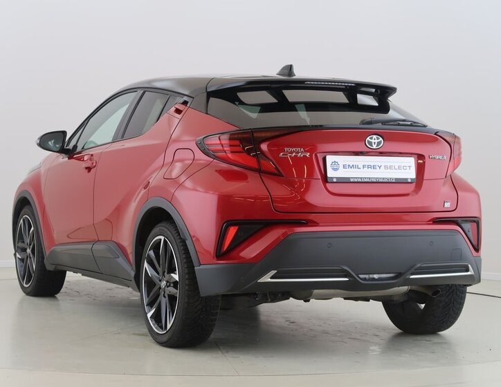 Toyota C-HR SUV 2,0 l 112 kw